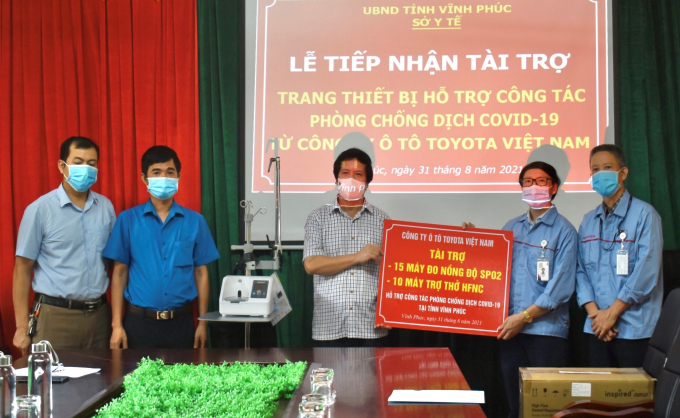 Toyota Việt Nam hỗ trợ trang thiết bị y tế phòng c
