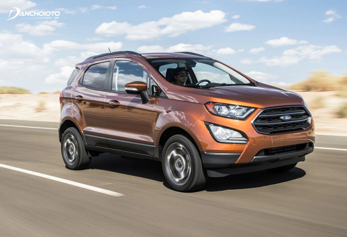 vo-lang-ford-ecosport-co-tro-luc-lai-dien-nhe-nhan
