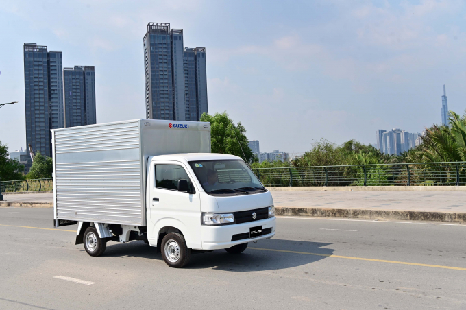 7. Dòng xe tải nhẹ Suzuki Carry được ưa chuộng rộn