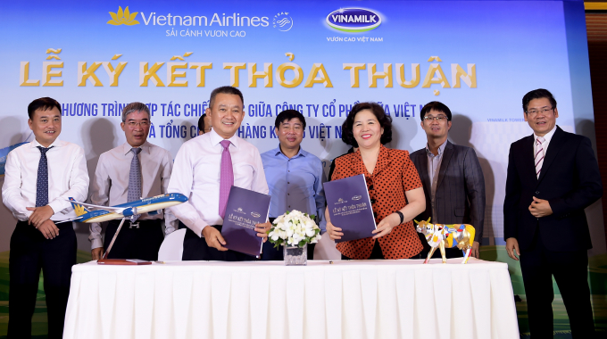 Vietnam Airlines và Vinamilk