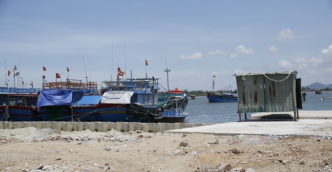 Một góc của dự án sửa chữa, nâng cấp khu neo đậu tránh trú bão cho tàu cá An Hòa.
