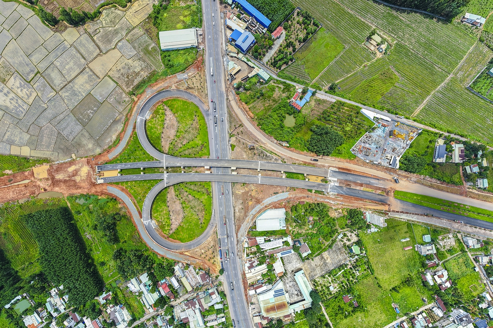 Dấu ấn "người mở đường": Con đường vàng tạo ra giá trị vàng- Ảnh 11.