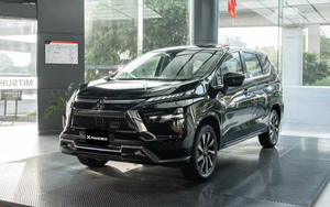 Ảnh thực tế Toyota Hilux 2026 bản thuần điện - Ảnh 6.