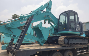 Vượt xe ẩu gây tai nạn trời mưa, bài học đắt giá cho tài xế - Ảnh 2.