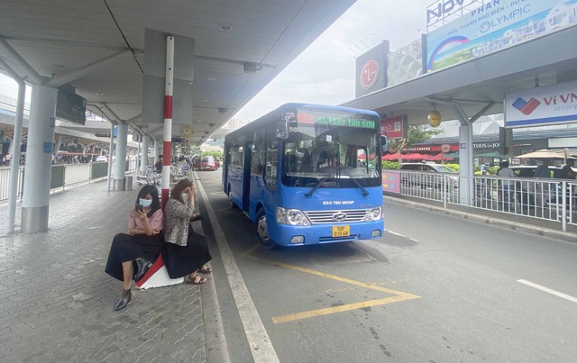 Giải mã hành khách &quot;chê&quot; đi xe buýt ở sân bay Tân Sơn Nhất - Ảnh 2.