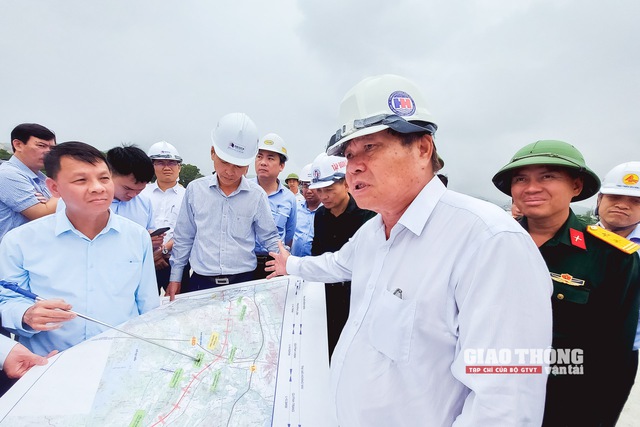 Bộ trưởng Nguyễn Văn Thắng chỉ đạo tháo gỡ bất cập ở cao tốc Diễn Châu-Bãi Vọt - Ảnh 2.