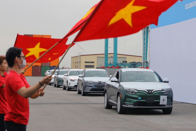 sự kiện đánh dấu bước tiến đặc biệt của ngành công nghiệp ô tô Việt Nam khi lần đầu tiên những chiếc xe do Việt Nam làm chủ và sản xuất lên đường để đến với những người tiêu dùng toàn cầu.