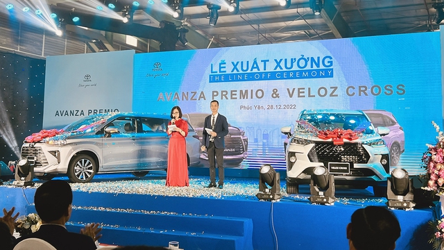 Hai mẫu xe MPV 7 chỗ cỡ nhỏ Veloz Cross và Avanza Premio chính thức xuất xưởng tại nhà máy Toyota Vĩnh Phúc.