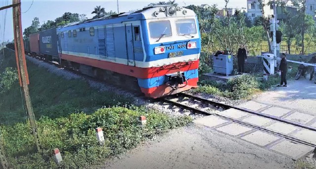 Bộ GTVT gia hạn thời gian sử dụng đường ngang tại Km55+200 tuyến đường sắt Yên Viên - Lào Cai - Ảnh 1.