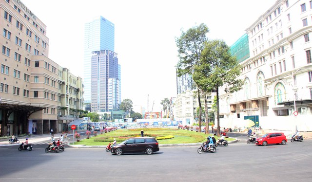 TP.HCM cấm xe trên đường Nguyễn Huệ dịp lễ 2/9 - Ảnh 1.