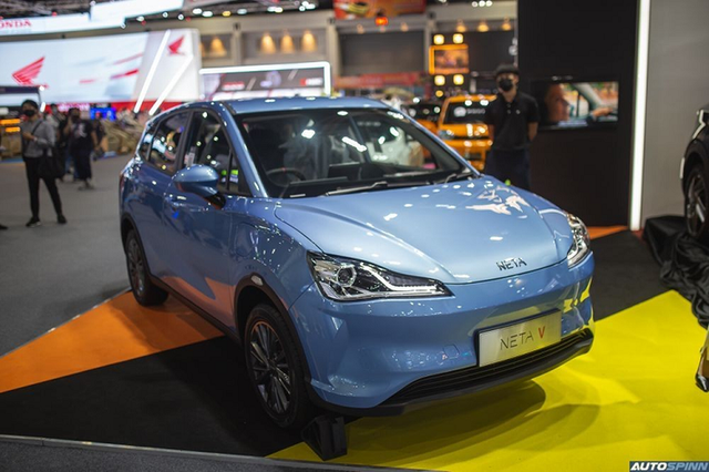 Xe điện Neta V EV Trung Quốc thiết kế gần giống Tesla, giá rẻ bằng một nửa VinFast VF e34  - Ảnh 1.