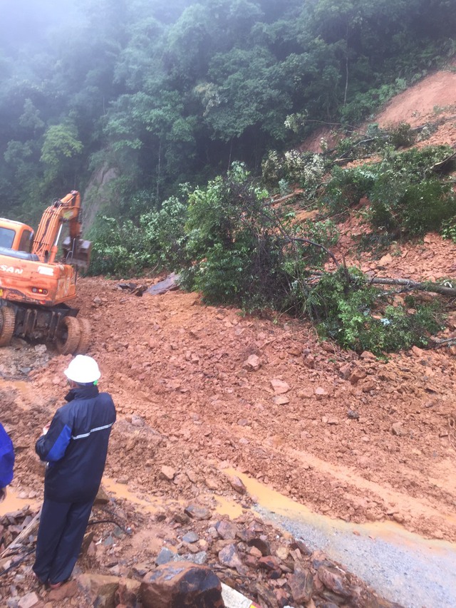 Hà Tĩnh: Thiệt hại ban đầu khoảng 3440 triệu đồng do cơn bão số 4 - Ảnh 5.