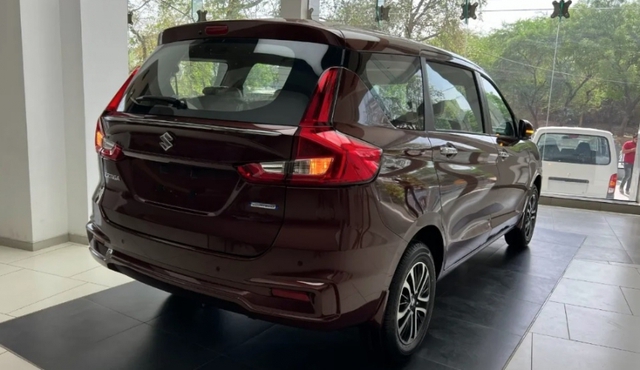 Suzuki Ertiga Hybrid chính thức nhận cọc với giá dự kiến từ 518,6 triệu đồng - Ảnh 5.
