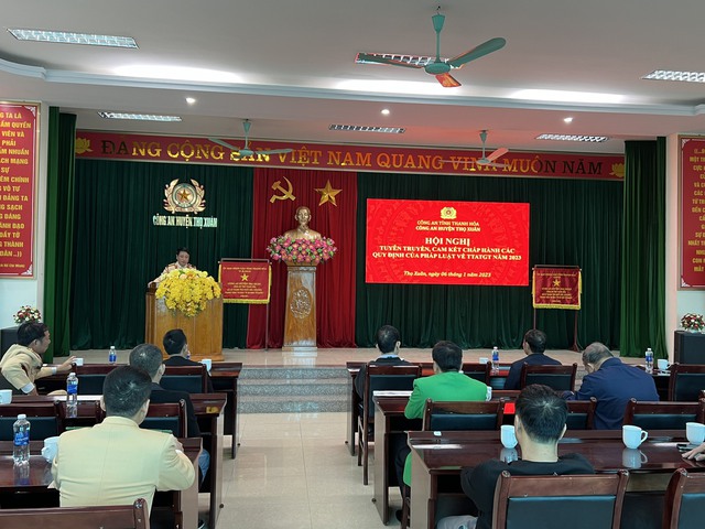 Thanh Hóa: Công an huyện Thọ Xuân bố trí lực lượng bảo đảm TTATGT và TTKS, xử lý vi phạm nổi cộm - Ảnh 1.