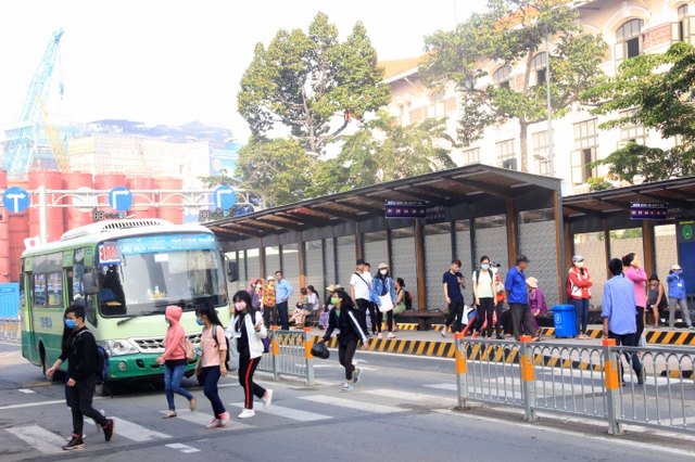 TP. HCM người dân đi xe buýt tăng, đạt hơn 302 triệu lượt - Ảnh 1.