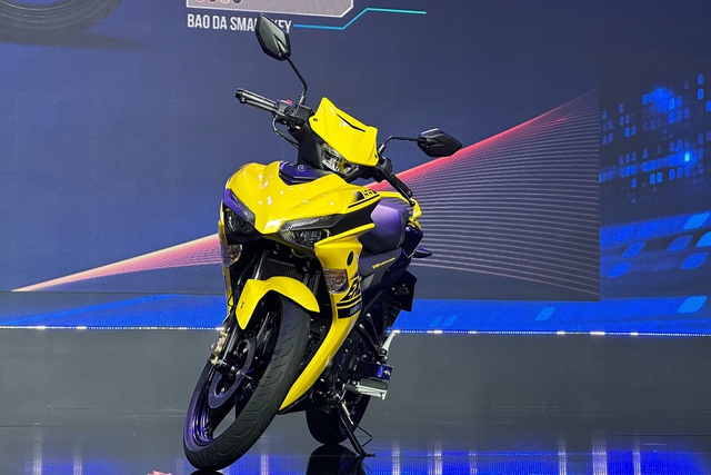 Mẫu xe côn tay Yamaha Exciter 155 VVA-ABS 2023 rất được giới trẻ ưa chuộng cũng đang được đại lý bán thấp hơn giá đề xuất 1 - 2 triệu đồng.