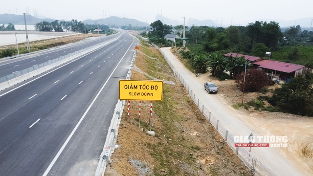 Bộ GTVT yêu cầu hoàn thiện dứt điểm cao tốc Nghi Sơn - Diễn Châu- Ảnh 1.
