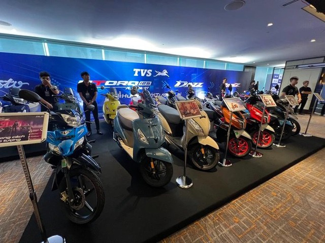 Các mẫu xe máy TVS đều được nhập khẩu từ Indonesia.  Thế giới xe tuần qua: Mercedes-Benz sắp tăng giá, thêm nhiều mẫu xe  mới ra mắt