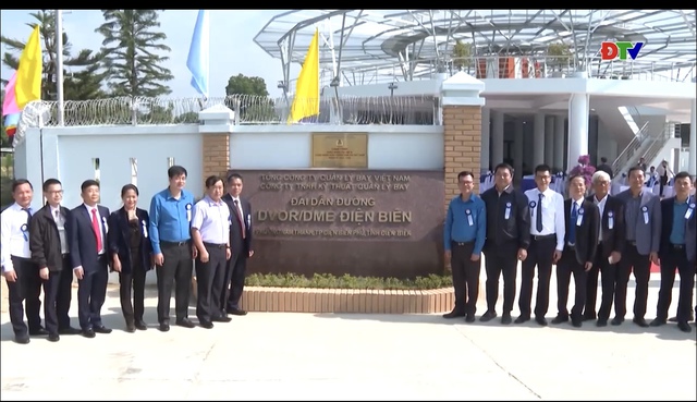 Công đoàn GTVT Việt Nam gắn biển công trình Đài dẫn đường tại Điện Biên- Ảnh 2.