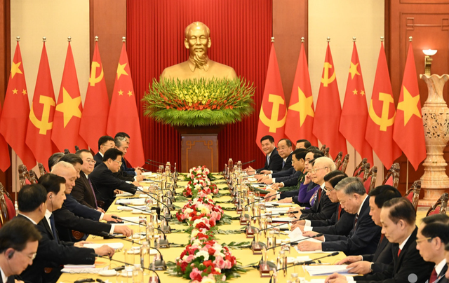Việt Nam coi phát triển quan hệ với Trung Quốc là ưu tiên hàng đầu, sự lựa chọn chiến lược- Ảnh 2.