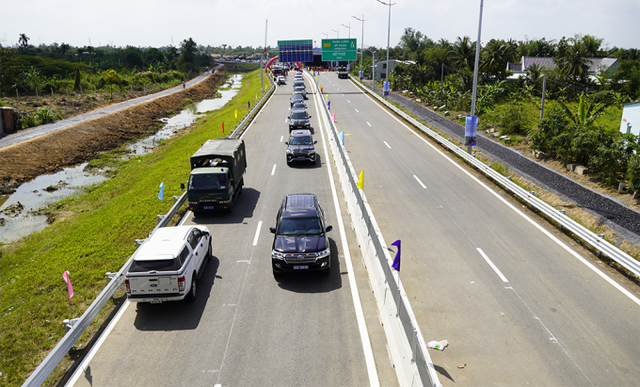 Bộ GTVT yêu cầu rà soát nâng tốc độ cao tốc Trung Lương - Mỹ Thuận lên 90 km/h- Ảnh 1.