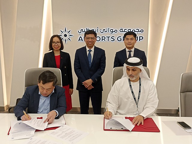 Cục Hàng hải VN ký biên bản ghi nhớ hợp tác với Tập đoàn Cảng Abu Dhabi- Ảnh 2.