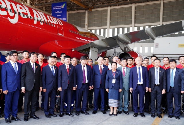 Vietjet mở đường bay thẳng TP. HCM - Viêng Chăn, công bố hợp tác toàn diện với Lao Airlines

- Ảnh 1.