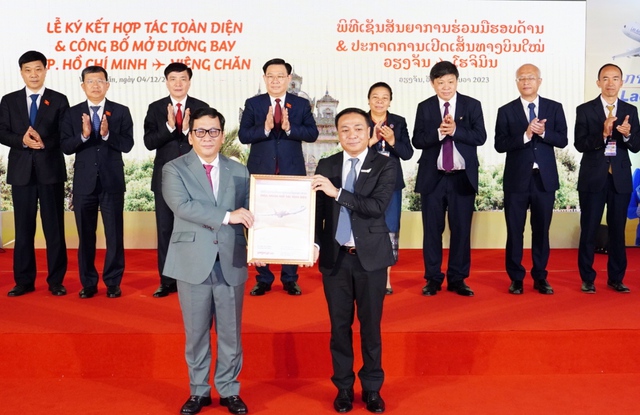 Vietjet mở đường bay thẳng TP. HCM - Viêng Chăn, công bố hợp tác toàn diện với Lao Airlines

- Ảnh 3.