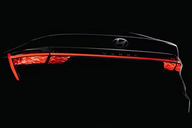 Phân đuôi xe Hyundai Accent 2023 ấn tượng với cụm đèn sắp xếp hình chữ H.