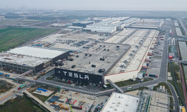 Shanghai Gigafactory hiện là trung tâm sản xuất hiệu quả nhất của Tesla và chiếm hơn một nửa số xe Tesla được giao vào năm 2022 - Ảnh: Global Times.