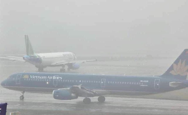 Sương mù diện rộng, hãng hàng không phải có phương án hai sân bay dự bị   - Ảnh 1.