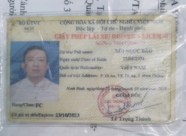 Nhiều tài xế sử dụng GPLX, tem kiểm định giả vượt cao tốc Đà Nẵng - Quảng Ngãi - Ảnh 3.