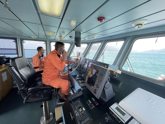 Khẩn cấp cứu thuyền viên tàu chở dầu nước ngoài gặp nạn, nguy hiểm tính mạng

 - Ảnh 2.