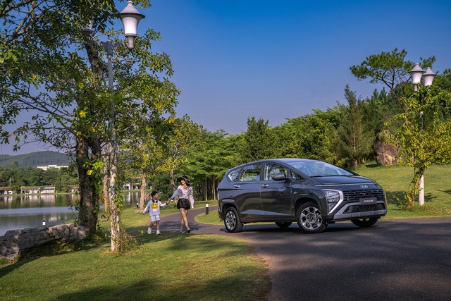 Mẫu xe MPV đô thị Hyundai Stargazer đang được giảm giá đến 100 triệu đồng.