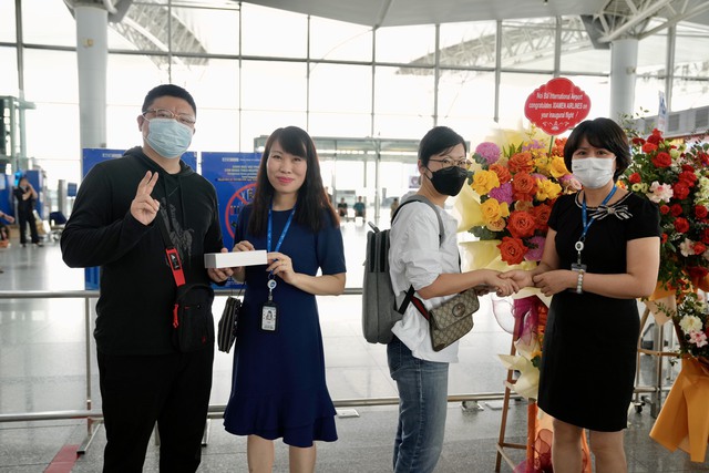 Chùm ảnh: Thêm hãng hàng không Trung Quốc mở đường bay tới Hà Nội, mỗi tuần có 4 chuyến - Ảnh 5.