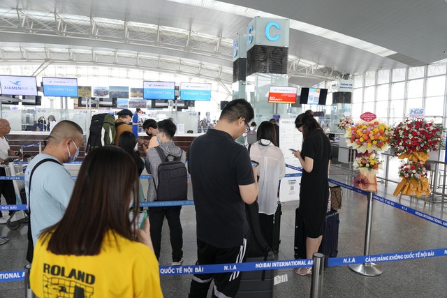 Chùm ảnh: Thêm hãng hàng không Trung Quốc mở đường bay tới Hà Nội, mỗi tuần có 4 chuyến - Ảnh 6.