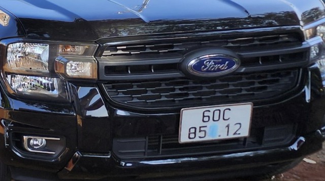 CSGT Đắk Nông xử lý ô tô gắn logo &quot;báo chí đi công tác&quot;, che biển kiểm soát - Ảnh 1.