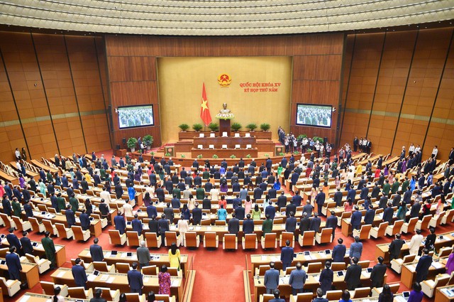 Kỳ họp thứ 5, Quốc hội khóa XV quyết định các vấn đề quan trọng của đất nước - Ảnh 1.