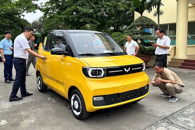 Mẫu xe ô tô điện giá rẻ Wuling HongGuang MiniEV do TMT Motors lắp ráp tại Việt Nam.
