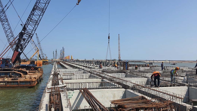 Cảng Hải Phòng ký hợp đồng gói thầu quan trọng cho dự án đầu tư xây dựng hai bến container - Ảnh 2.