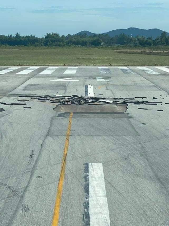 Hãng hàng không hỗ trợ khách bị ảnh hưởng bởi sự cố nứt đường băng sân bay Vinh - Ảnh 1.