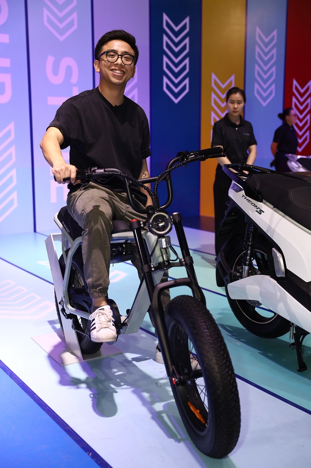 Mẫu xe đạp điện VinFast lần đầu tiên ra mắt thị trường Việt Nam.