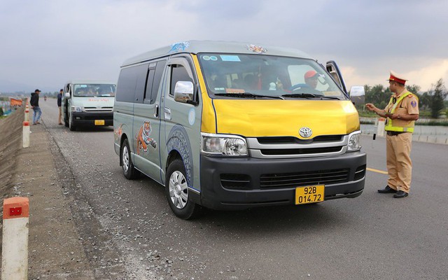 Hàng loạt phương tiện kinh doanh vận tải khách ở Quảng Nam vi phạm tốc độ - Ảnh 2.