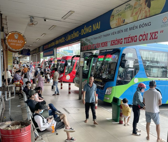 Bến xe Miền Đông, ga Sài Gòn vắng khách dịp lễ 2/9 - Ảnh 4.