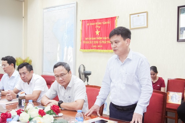 Ông Nguyễn Văn Hường làm Bí thư Chi bộ Tạp chí GTVT - Ảnh 4.