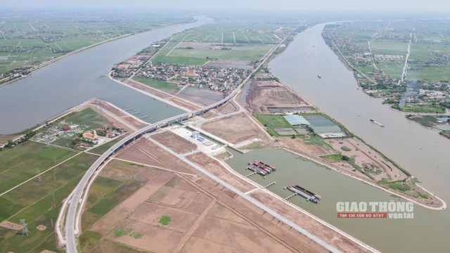 Công bố mở luồng đường thủy nội địa quốc gia kênh nối Đáy - Ninh Cơ - Ảnh 1.
