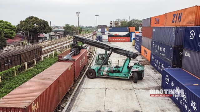 Khuyến khích doanh nghiệp đầu tư vận tải container phát triển logistics 11 tỉnh, thành Đồng bằng Sông Hồng - Ảnh 2.