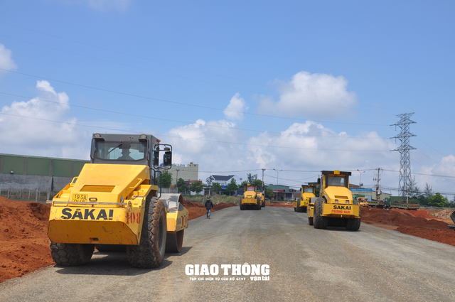 Thống nhất kéo dài tiến độ hoàn thành dự án QL19 qua Bình Định - Gia Lai - Ảnh 1.