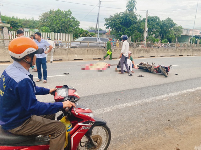 Trên đường đến trường, hai cha con ở Quảng Ngãi gặp tai nạn tử vong - Ảnh 1.