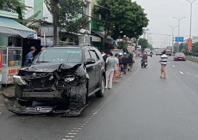 Tai nạn liên hoàn trên Quốc lộ 1 qua Quảng Nam, một người bị thương nặng- Ảnh 1.